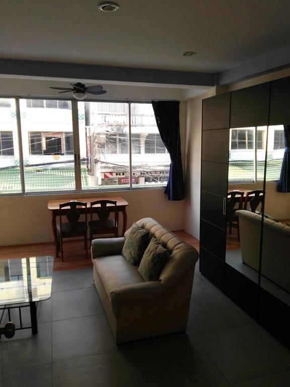 Jomtien Sunset Guesthouse Dış mekan fotoğraf