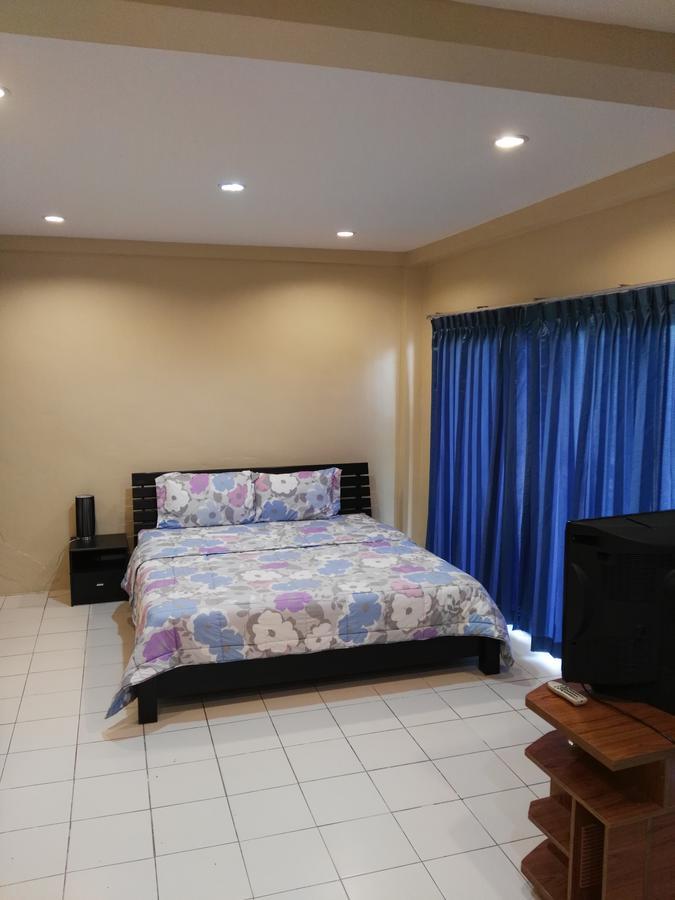 Jomtien Sunset Guesthouse Dış mekan fotoğraf