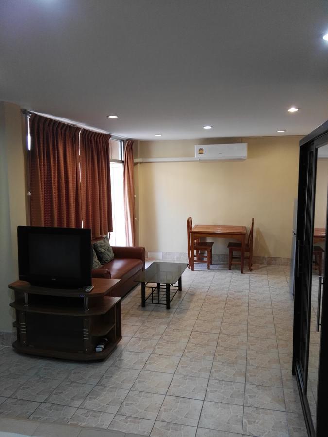 Jomtien Sunset Guesthouse Dış mekan fotoğraf